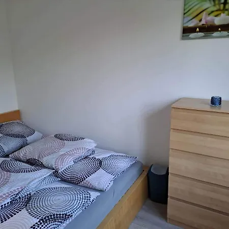 Apartment Suenfeszek Vendeghaz