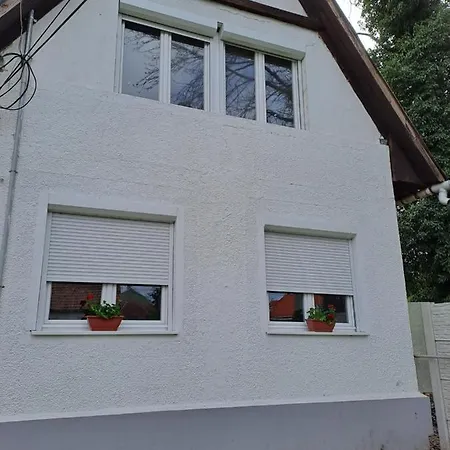 Suenfeszek Vendeghaz Apartament