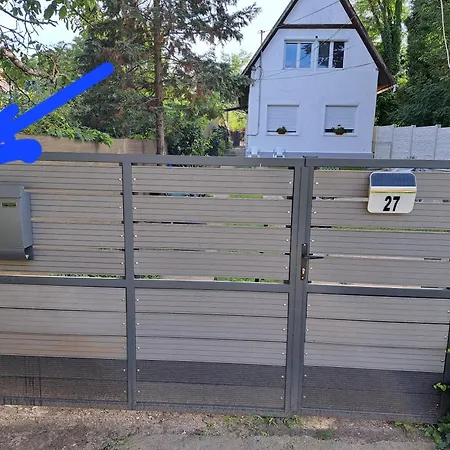 דירה Suenfeszek Vendeghaz Göd