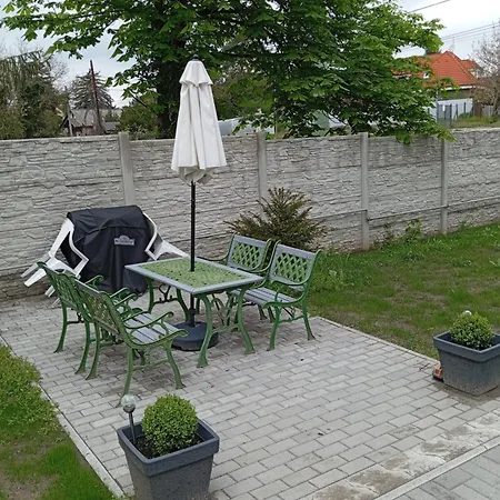 Suenfeszek Vendeghaz