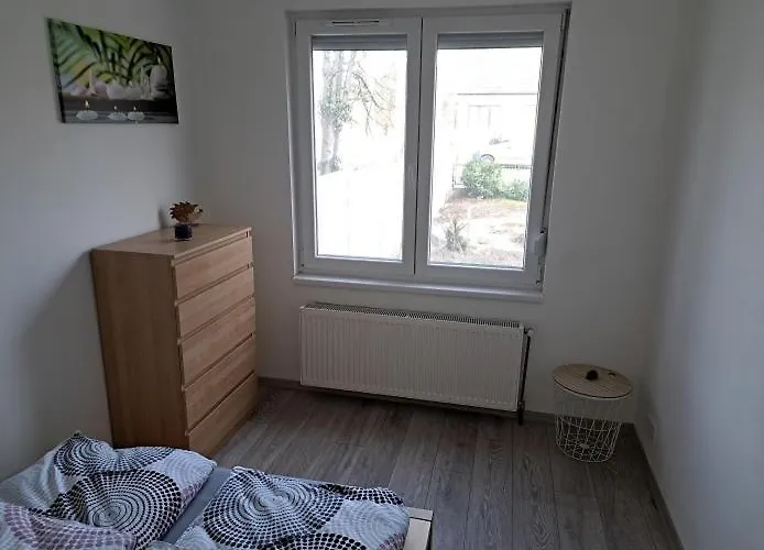 Suenfeszek Vendeghaz Apartment *