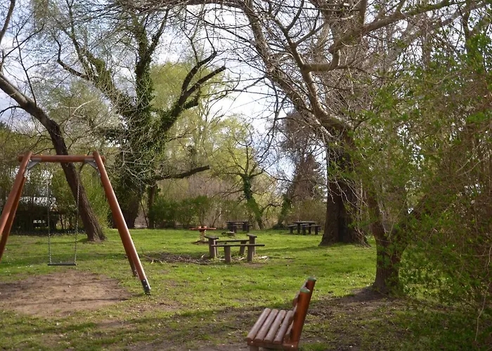 Apartment Suenfeszek Vendeghaz *