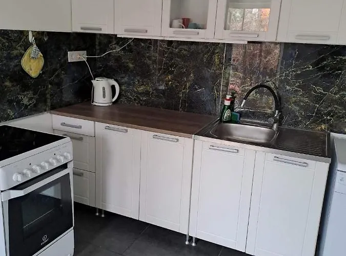 Suenfeszek Vendeghaz Apartment *