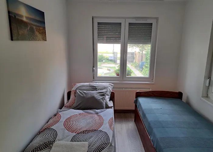 Suenfeszek Vendeghaz Apartment