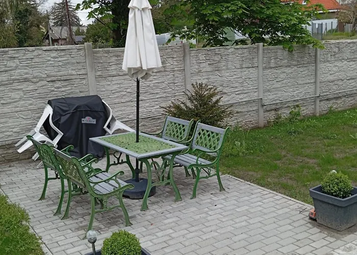 Suenfeszek Vendeghaz